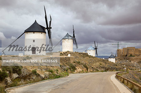 16th century windmills on top of Cerro Calderico, Consuegra, Toledo, Spain, Europe