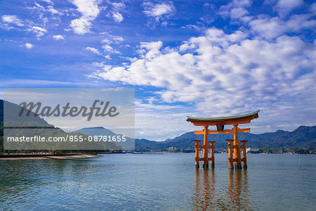 Itsukushima Shrine Torii floating at high tide, Itsukushima shrine, Miyajima, Hatsukaichi city, Hiroshima Prefecture, Japan