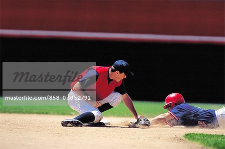 Baseball (Sliding)