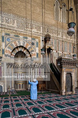 The minbar and mirhab of Sultan Hassan Mosque,completed in 1362,one of the most impressive mosques in Cairo,Egypt