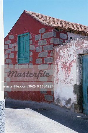 Traditional house painted red in Aguimes