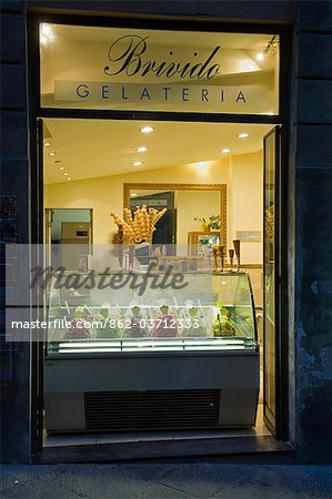 Ice cream shop window hi-res stock photography and images - Alamy