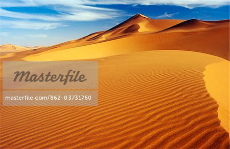 Libya, Fezzan, Erg Uan Kasa. Seemingly endless dunes at Erg Uan Kasa, a 'sand sea' lying between Jebel Akakus and Messak Settafet.