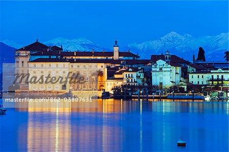 Europe, Italy, Lombardy, Lakes District, Isola Bella, Borromean Islands on Lake Maggiore, chateaux