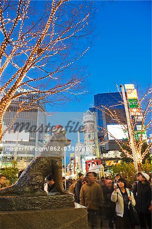 Asia, Japan, Tokyo, Shibuya ward, Hachiko dog meeting point, Christmas lights