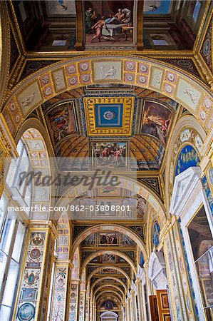 Russia, St Petersburg, Hermitage Museum.  Catherine the Great was so impressed by engravings of Raphael's frescoes in the Vatican that in 1787, she commissioned Giacomo Quarenghi to create a copy of a Vatican Gallery, known at the Raphael Loggia.