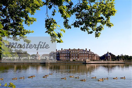 Moated Castle, Nordkirchen, Muensterland, North Rhine Westphalia, Germany