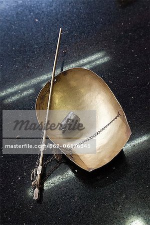 China, Yunnan, Kunming. Scales for weighing out medicines at Fu Lin Tang, the Old Pharmacy, which dates back to 1857, Kunming.