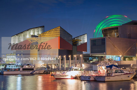 Osaka Aquarium, Suntory Museum and Ferris wheel at dusk, Tempozan, Osaka, Kansai, Japan