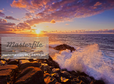 Portugal, Madeira, Sao Jorge, Sunset viewed from the Ponta de Sao Jorge