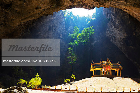 South East Asia, Thailand, Prachuap Kiri Khan, Khao Sam Roi Yot National Park, Tham Phraya Nakhon cave, Royal pavilion