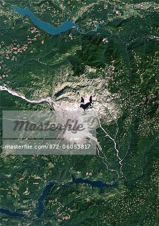 Mount St Helens, Washington State, Us, In 1999, True Colour Satellite Image. True colour satellite image of Mount St-Helens, an active vulcanoe (2250m high) in Washington State, US. Image taken on 7 September 1999, after its catastrophic eruption of 1980, using LANDSAT data.