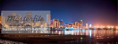 Durban skyline, Kwa-Zulu Natal Durban skyline, Kwa-Zulu Natal