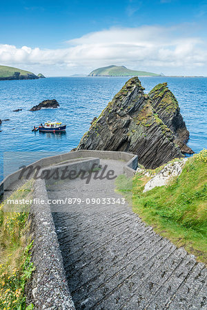 Dunquin pier, Dingle peninsula, County Kerry, Munster province, Ireland, Europe.