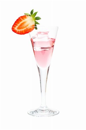 A glass of fresh strawberry cocktail with ice cube isolated on white background Photographie de stock - Aubaine LD & Abonnement, Code: 400-04005275