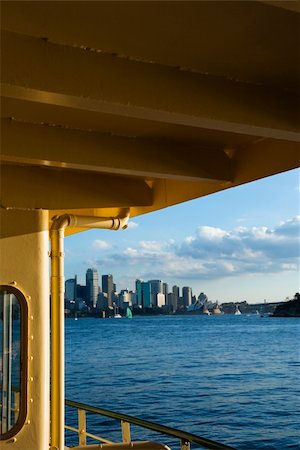 simsearch:400-04006297,k - View from ferryboat of harbour and skyline of Sydney, Australia. Foto de stock - Royalty-Free Super Valor e Assinatura, Número: 400-04006249