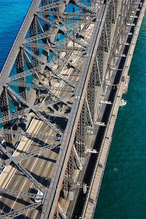 simsearch:400-04379488,k - Aerial view of detail of traffic on Sydney Harbour Bridge in Sydney, Australia. Foto de stock - Super Valor sin royalties y Suscripción, Código: 400-04006264