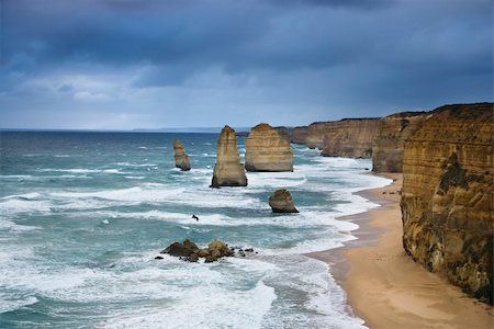 Twelve Apostles rock formation on coastline as seen from the Great Ocean Road, Australia. Photographie de stock - Aubaine LD & Abonnement, Code: 400-04006444