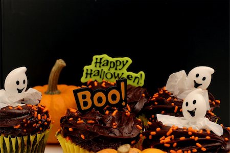 simsearch:400-04008520,k - Halloween treats Stock Photo - Budget Royalty-Free & Subscription, Code: 400-04008520