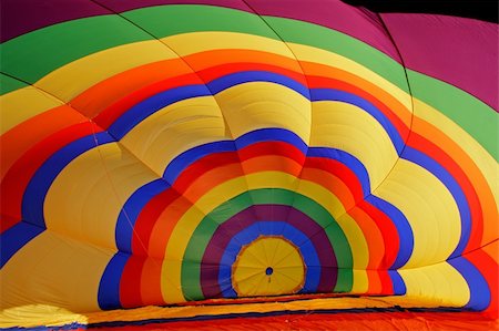 simsearch:700-06675122,k - Inside of a colorful hot air balloon during inflation Stockbilder - Microstock & Abonnement, Bildnummer: 400-04008882