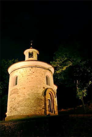 Rotunda of St. Martin in Prague at night Stockbilder - Microstock & Abonnement, Bildnummer: 400-04009847