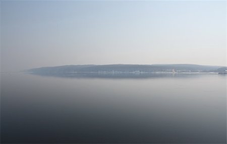 The river Volga is open from ice. Foto de stock - Super Valor sin royalties y Suscripción, Código: 400-04000009