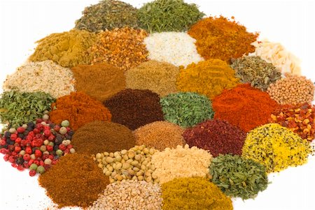 simsearch:652-03800193,k - Healthy organic spices and herbs Photographie de stock - Aubaine LD & Abonnement, Code: 400-04001931