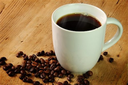 simsearch:649-07118462,k - A fresh cup of coffee Stockbilder - Microstock & Abonnement, Bildnummer: 400-04016028