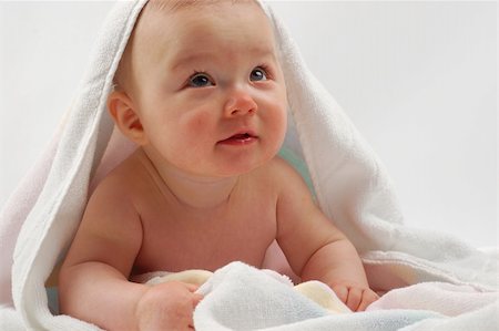 simsearch:400-05010125,k - baby after bath #23 Photographie de stock - Aubaine LD & Abonnement, Code: 400-04016534