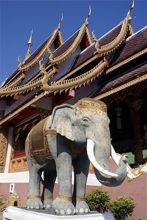 simsearch:400-05154191,k - White elephant in Wat Phra That Doi Sutep Stock Photo - Budget Royalty-Free & Subscription, Code: 400-04018545