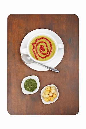 simsearch:400-07092695,k - Spinach puree, bread croutons and parsley on wood background. Shallow DOF Photographie de stock - Aubaine LD & Abonnement, Code: 400-04011089