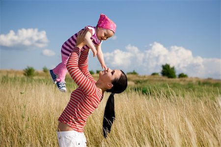 simsearch:400-04612785,k - happy family on sky background Stock Photo - Budget Royalty-Free & Subscription, Code: 400-04024361