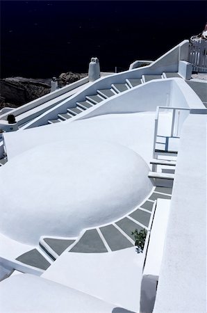 simsearch:400-07036808,k - Wonderful view of City buildings and bay on Santorini, Greece Foto de stock - Royalty-Free Super Valor e Assinatura, Número: 400-04027116