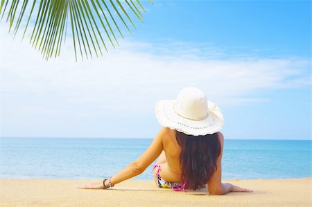 simsearch:400-09151171,k - view of a young gorgeous female in tropical environment Stock Photo - Budget Royalty-Free & Subscription, Code: 400-04021208