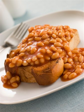 simsearch:400-04043232,k - Baked Beans on Toast Stockbilder - Microstock & Abonnement, Bildnummer: 400-04034518