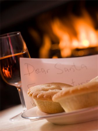 Santa Plate of Mince Pie Sherry and a Letter Stock Photo - Budget Royalty-Free & Subscription, Code: 400-04034713