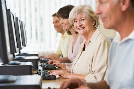 Adult students in a computer lab Stock Photo - Budget Royalty-Free & Subscription, Code: 400-04035177