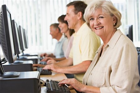 Adult students in a computer lab Stock Photo - Budget Royalty-Free & Subscription, Code: 400-04035171