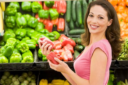 Woman shopping in produce section of supermarket Stock Photo - Budget Royalty-Free & Subscription, Code: 400-04035984