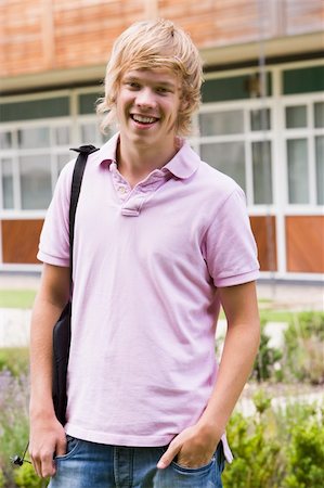 früher - Male college student on campus Stock Photo - Budget Royalty-Free & Subscription, Code: 400-04036092