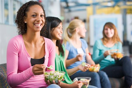 simsearch:400-04036581,k - Teenage girls enjoying healthy lunches together Stock Photo - Budget Royalty-Free & Subscription, Code: 400-04038025
