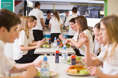 simsearch:400-04036581,k - High school students eating in the school cafeteria Stock Photo - Budget Royalty-Free & Subscription, Code: 400-04038495