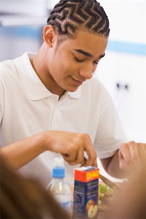 simsearch:400-04036581,k - High school students eating in the school cafeteria Stock Photo - Budget Royalty-Free & Subscription, Code: 400-04038498