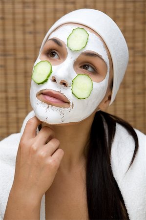 simsearch:400-04127590,k - attractive brunette woman doing skin care Stock Photo - Budget Royalty-Free & Subscription, Code: 400-04030346