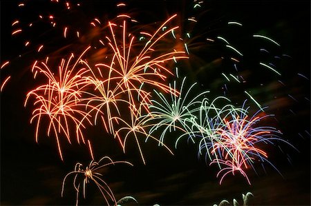 simsearch:400-07093371,k - Colorful Fireworks Show In The Dark Night Fotografie stock - Microstock e Abbonamento, Codice: 400-04031260