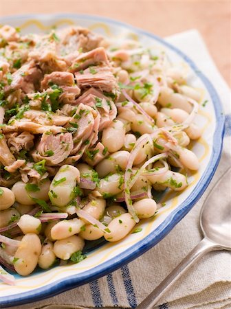 simsearch:400-04031652,k - Close up image of Bowl of Tuna and Bean Salad Stock Photo - Budget Royalty-Free & Subscription, Code: 400-04031395