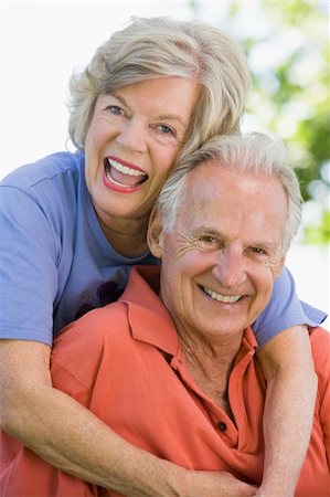 simsearch:400-05314664,k - Senior couple relaxing in park together Stock Photo - Budget Royalty-Free & Subscription, Code: 400-04031464