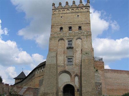 simsearch:400-05316223,k - Medieval fortress Ljubarta. Lutsk. Ukraine. Foto de stock - Super Valor sin royalties y Suscripción, Código: 400-04032495