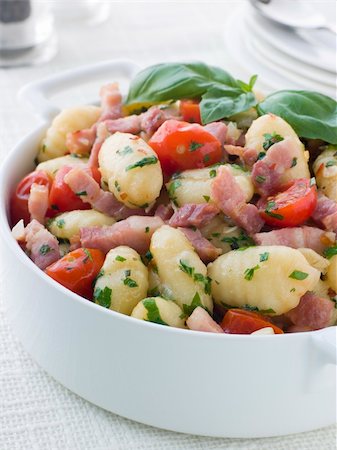 potatoes eggs bacon - Bowl of Gnocchi with a Bacon Tomato and Basil Dressing Stock Photo - Budget Royalty-Free & Subscription, Code: 400-04033265