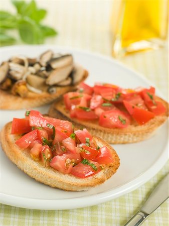 simsearch:400-04031652,k - Plate of Vegetarian Bruschetta Stock Photo - Budget Royalty-Free & Subscription, Code: 400-04033336